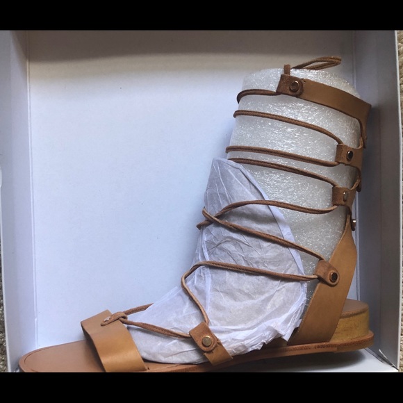 Dolce Vita Shoes - DOLCE VITA SANDALS 8.5
